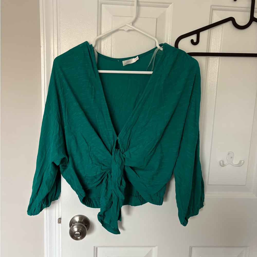 NWOT Lush Green 3/4 Sleeve Tie Front Blouse